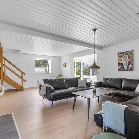 Sissela - From The Sea By Interhome *