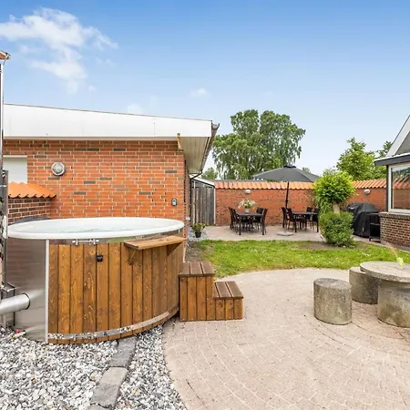 Sissela - From The Sea By Interhome בית נופש