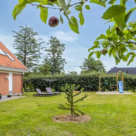 בית נופש Sissela - From The Sea By Interhome