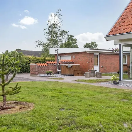 Semesterbostad Sissela - From The Sea By Interhome *